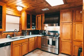 Log Home Retreat on 4 acres - Image 5