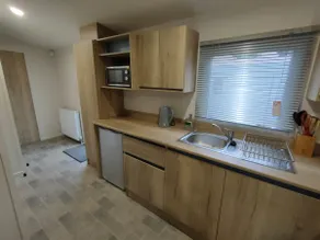 3 Bedroom Stylish Caravan - Vans With Business Sign Not Allowed - 113 - Image 2