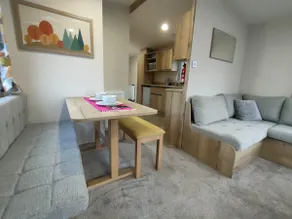 Luxury 3 Bedroom Caravan Near Edinburgh 113 - Image 5