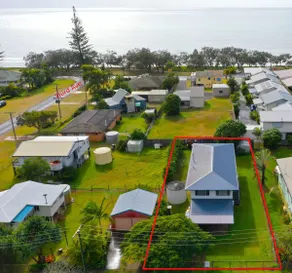 Big family holiday house for Woodgate Beach life - Image 4