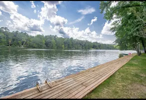 Stunning lake condo with AMAZING lake views. Just a fews miles from downtown.   - Image 5
