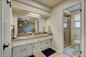 Lake Hefner / Spacious King Bed / Foosball & Games - Image 5