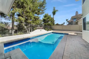 Flora Vista-Saltwater POOL! Close to Beach! Shopping! Family Friendly Play Park! - Image 2