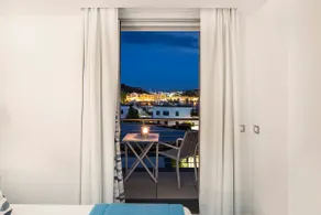 Studio with a private beach - Image 2