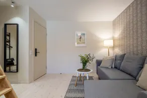 Stylish cozy 3 bed apartment by B2 Apt. - Image 2