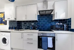 Comfortable and Stylish 1 BR flat - Sleeps 2 - Image 2