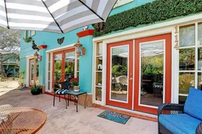 Windmill Gardens Inn \"Gallery\"  by Galveston Bay is a cozy  tropical hideaway! - Image 3