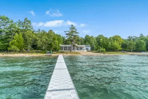 Summer House | Beachfront Cottage on Crystal Lake - Image 3