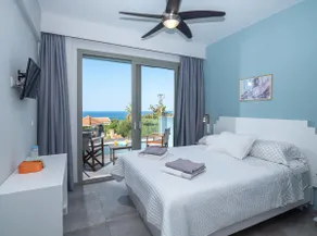 New, Modern, Seaviews 2bed 2bath up to 6 guests - Image 3