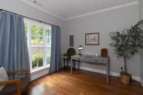 Great location! Spacious 4 BR home in N. Columbus - Image 4