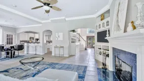 Jacuzzi & Pool 3,500 SF Fashion Gallery Home - Image 5
