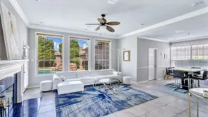 Jacuzzi & Pool 3,500 SF Fashion Gallery Home - Image 2