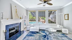 Jacuzzi & Pool 3,500 SF Fashion Gallery Home - Image 4