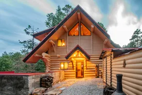 Tucson Tri-Level Mt Lemmon Retreat w/multiple decks is walkable to Summerhaven - Image 1