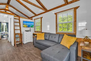 New Aqua Lodge 2Beds 1 Bath with Full Kitchens - Image 2