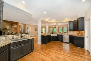 5755 Butler Warren Cheerful 6-Bedroom Villa with fishing pond - Image 5