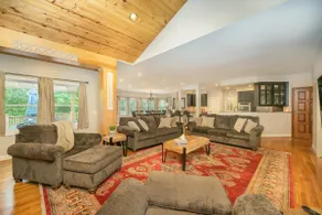 5755 Butler Warren Cheerful 6-Bedroom Villa with fishing pond - Image 3