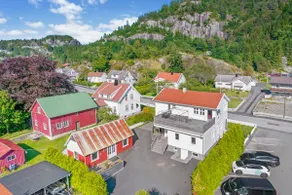 Fantastic 2-bedroom apartment near fjord and beach - Image 5