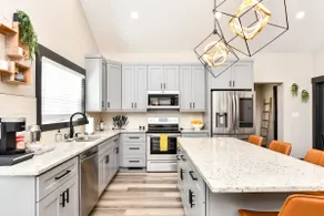 \"Mill Excellence\" 2 Kings 2 Baths 3Min to Downtown - Image 3