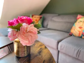 Beautiful FRIDA 🌼 Suite, 🌼 cozy & quiet, downtown - Image 3