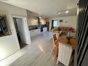 Spacious, self contained annex with free parking - Image 2