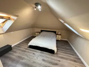 Spacious, self contained annex with free parking - Image 5