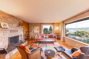 Poulsbo 6br, 2.5 Bath Liberty Bay & Mountain Views - Image 3