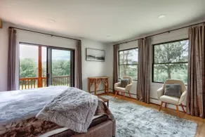 Stargazing, views, king beds, huge kitchen, games - Image 3