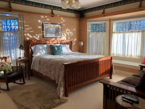 Short's Arts and Crafts Home - Image 2