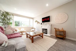 BoHo Vibes | Patio & BBQ |King Bed| Garage Parking - Image 5