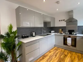 De Parys Serviced Flat in Bedford 4 - Image 4