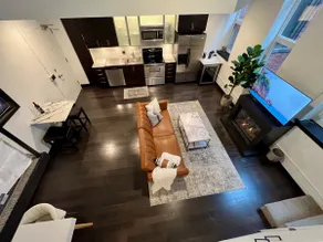 Stylish Downtown Grand Rapids with parking and fitness center - Image 2