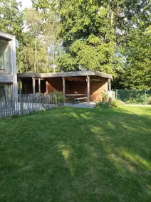 House in wooded area - Image 5