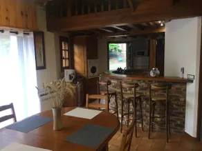 Cottage in a green area - Image 3