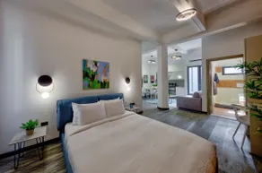 Luxury Studio with Terrace - Image 2