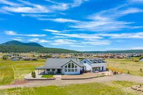 Modern 3BR Retreat | Near SnowBowl & Downtown - Image 3