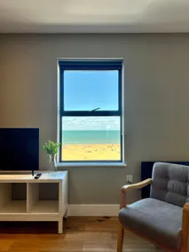 Dreamland | Sea views | Opposite beach |Sleeps 4 - Image 3