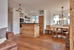 Wood’n Rustic – Alpenflair mit Bergblick - Image 2