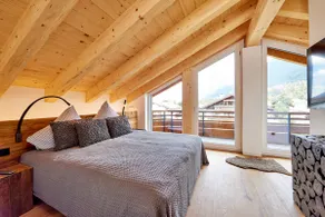 Chalet Sunshine – with stunning mountain views - Image 3