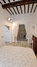 Charming house in Vinci's old town - Image 4