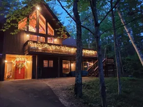 Mountain Rock Lodge Luxe- Rustic - Image 2
