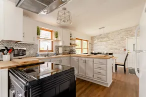Beautiful Sonshine Corner - Image 2