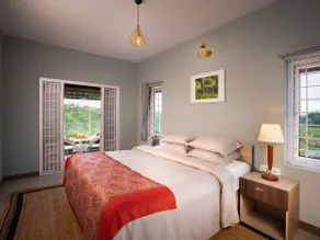 Balsam - Entire 3 Bedroom Villa - Image 5