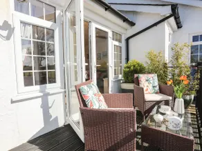 Peaceful spacious holiday home in superb Anglesey - Image 5