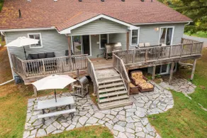 Lakehouse 518 - Modern Waterfront Cottage, Kearney - Image 5