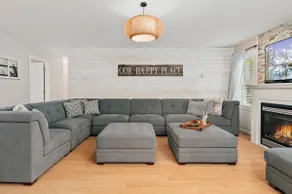 Lakehouse 518 - Modern Waterfront Cottage, Kearney - Image 2