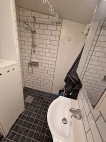 Delightful guest house with free parking - Image 4