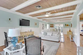 BareFoot Bungalow | 3-Bedroom | Beach Access - Image 2