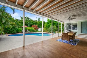 Jungle house Heated Salt pool, 5 min away from the beach! - Image 5