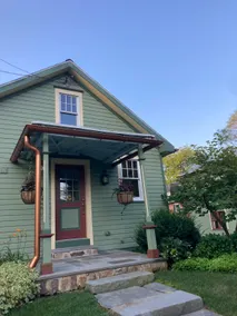 Charming Carriage House in the Heart of Kennett - Image 3
